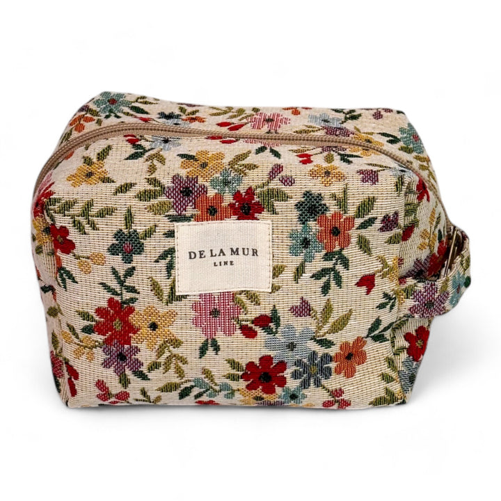 Medium size Amar Toiletry Bag