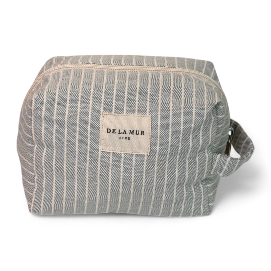 Medium size Amar Toiletry Bag