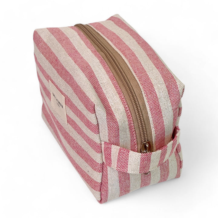 Medium size Amar Toiletry Bag