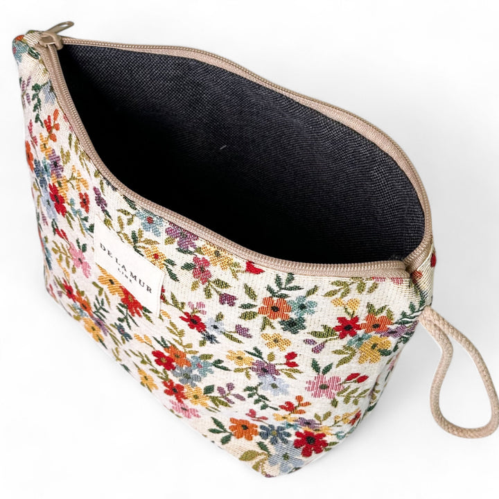 Amar Toiletry Bag