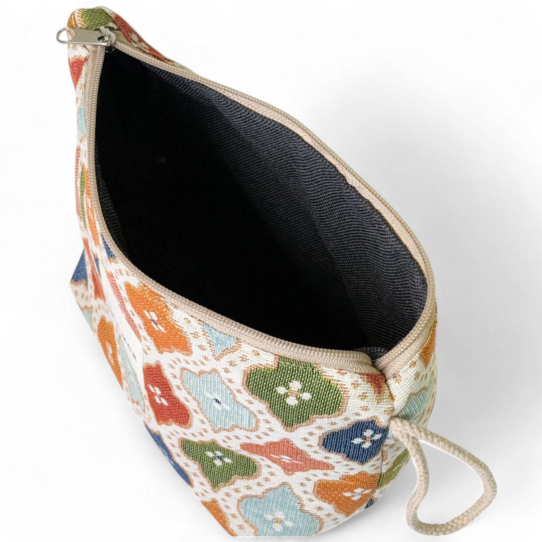 Amar Toiletry Bag