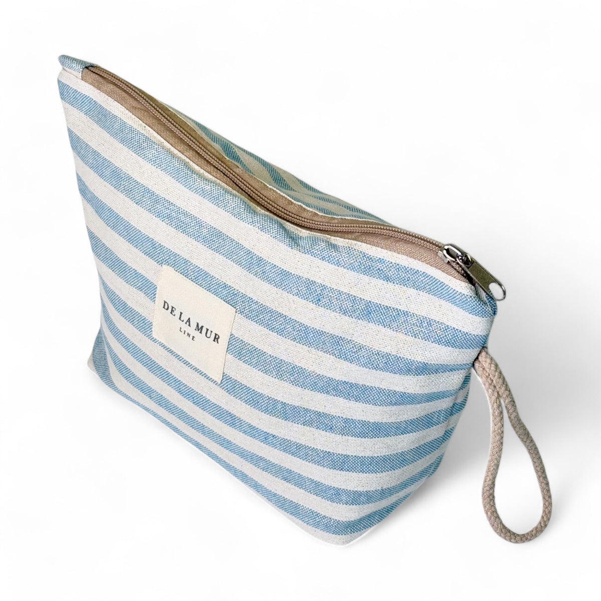 Neceser Lur, estampado en azul, turquesa, gris, detalle del estampado y el material — De La Mur