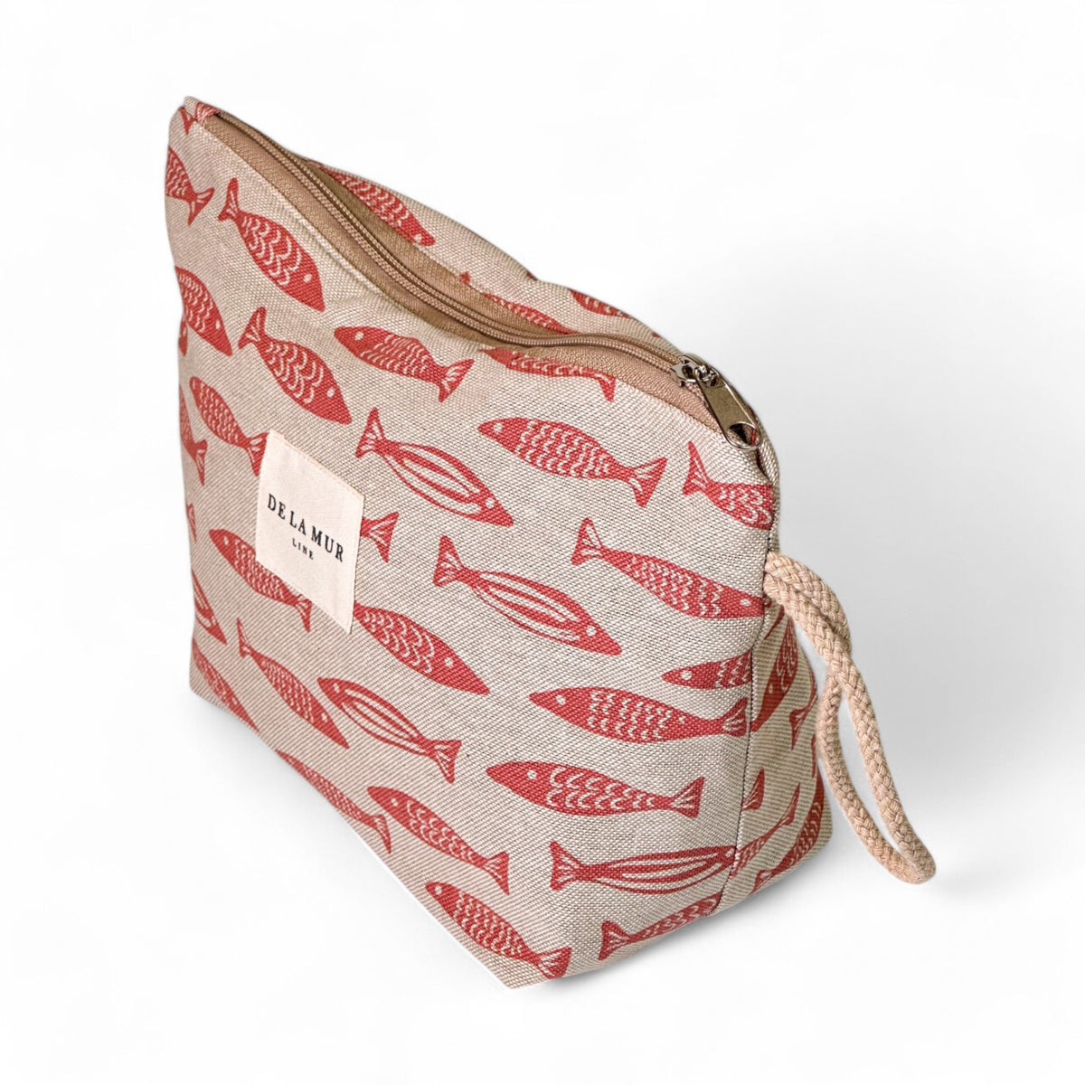 Neceser Sardi, estampado en beige, rojo, blanco, detalle del estampado y el material — De La Mur