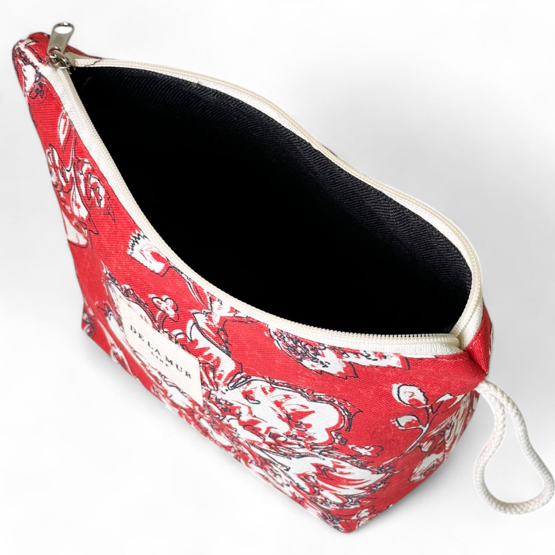 Amar Toiletry Bag