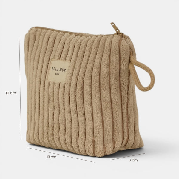Neceser Moka, estampado en blanco, marrón, beige, vista en uso — De La Mur