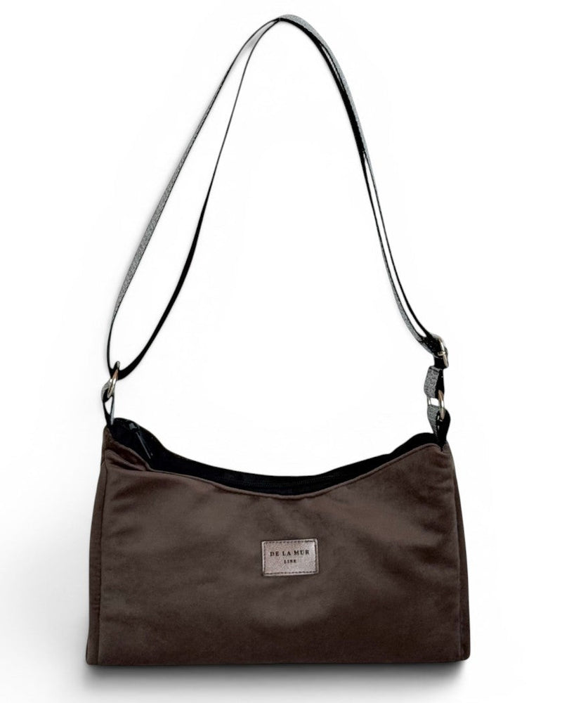 Bolso Denver, estampado en rojo, negro, marrón, vista frontal — De La Mur