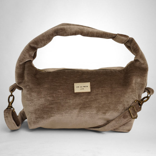 Bolso Choco, estampado en negro, blanco, gris, detalle del producto — De La Mur