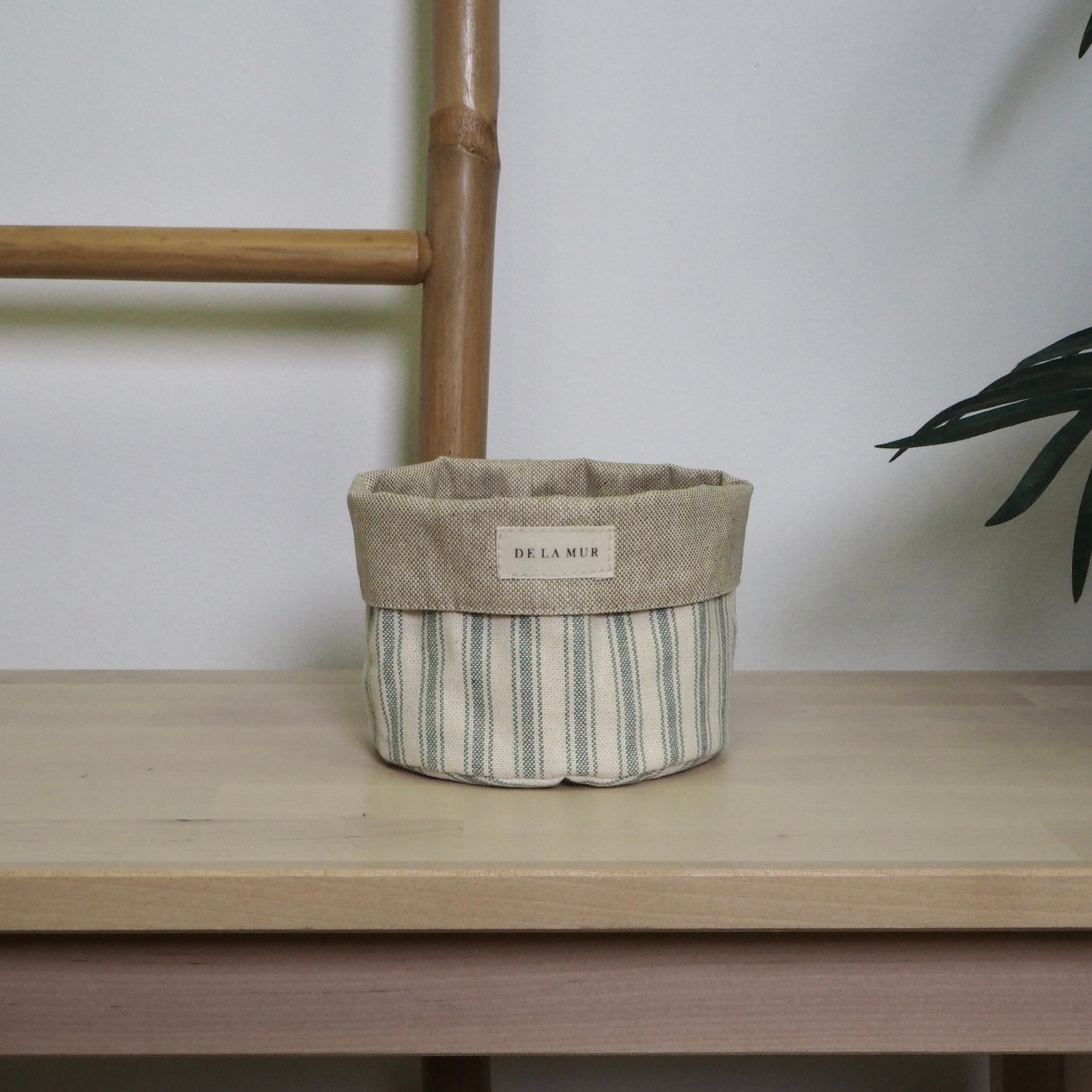 Small Mir Basket