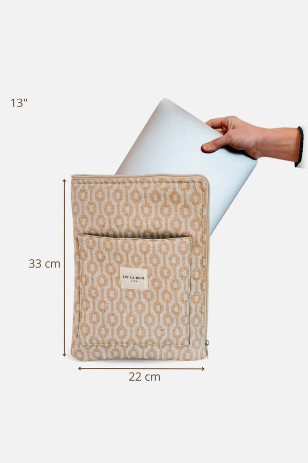 Chipre coin purse, print in beige, orange and terracotta, product detail — De La Mur
