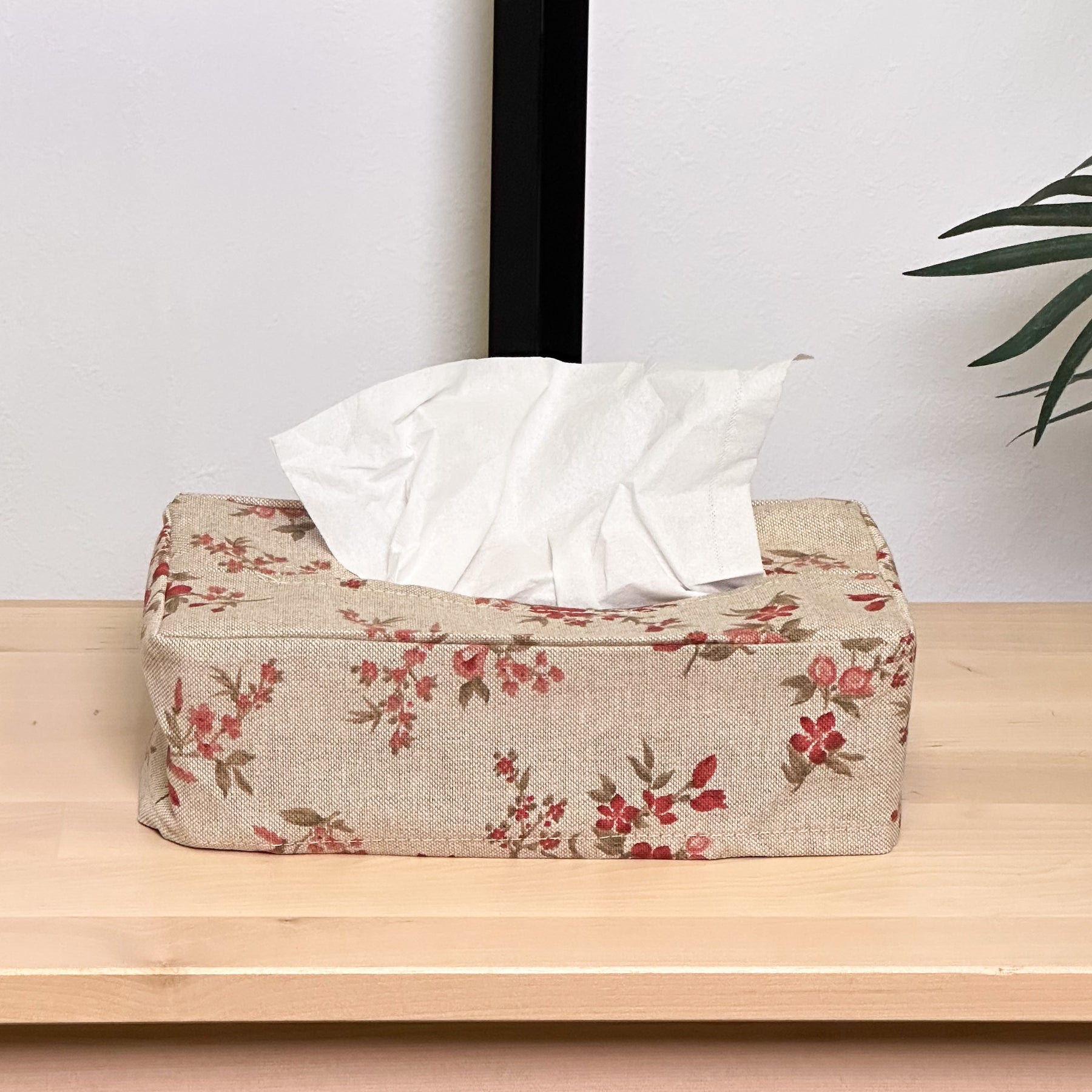 Lola Tissue Box Cover
