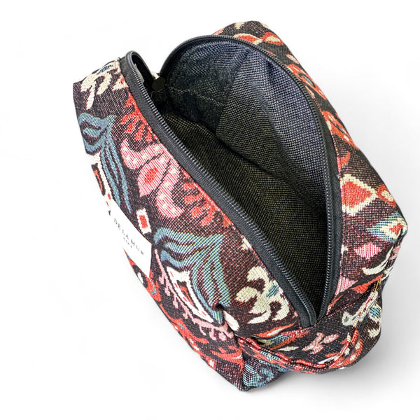 Medium size Duba Toiletry Bag
