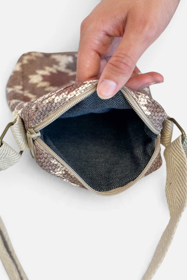 Eral Mobile Phone Pocket Bag